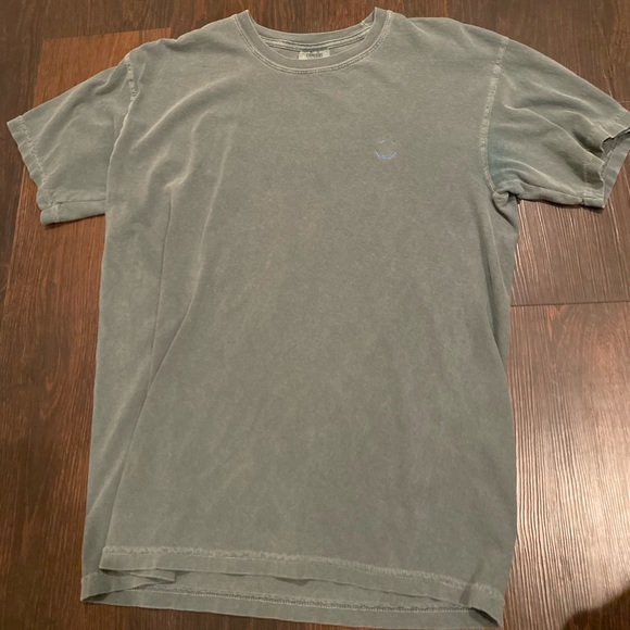 Urban Outfitters Other - Comfort Colors Embroidered Wink Tee